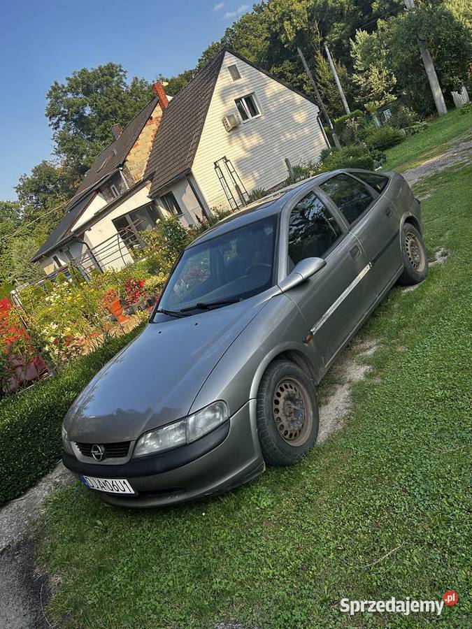 Opel vectra b 16 liftback Bolków