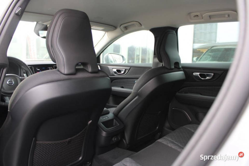 Volvo V60 Cross Country 2024r Carplay Podgrz Kraków