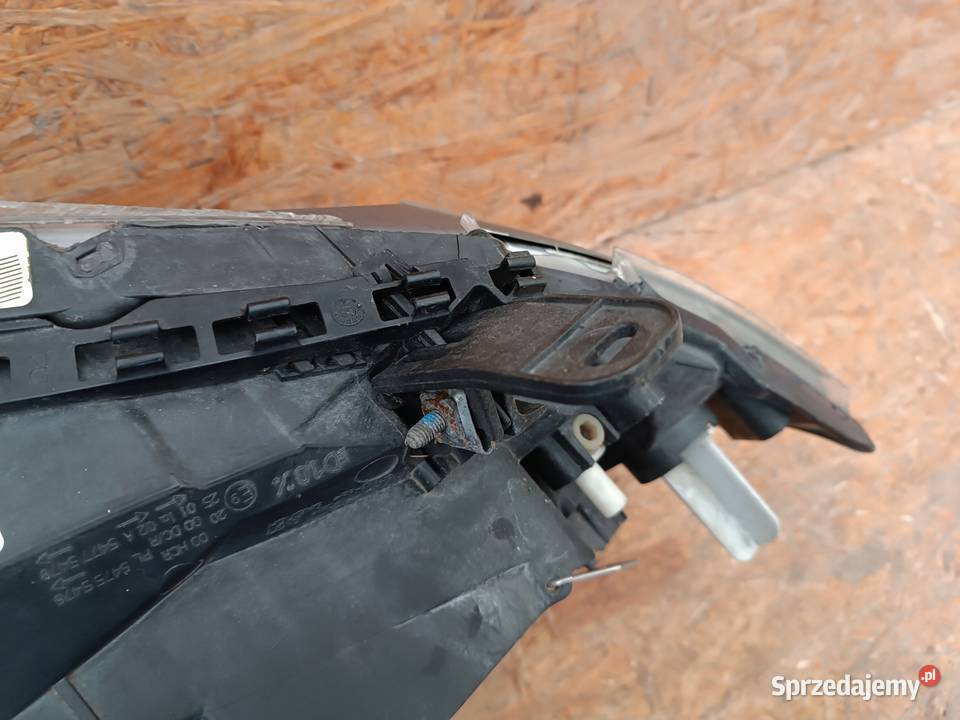 LAMPA PRAWY PRZÓD EU XENON 7180836 BMW E87 E81 Nowy Tomyśl sprzedam