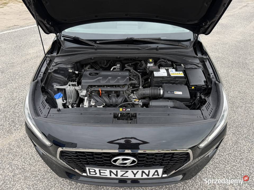 Hyundai i30 14 BENZYNA Klimatronik Nawigacja światła przeciwmgielne Konin