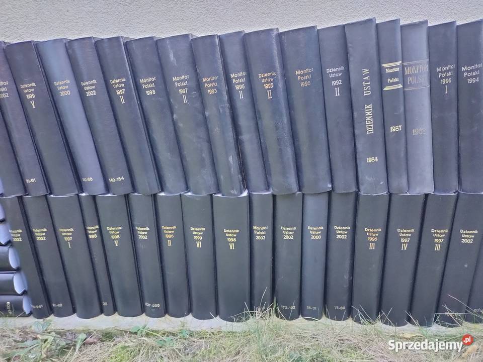 Duży zestaw oprawionych Dzienników Ustaw i Kościan