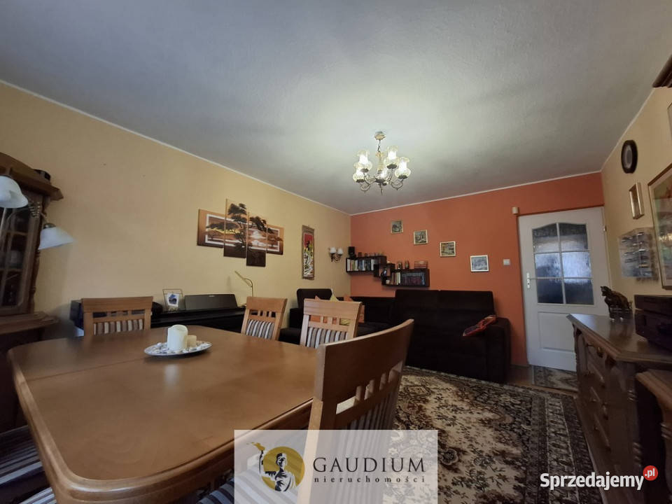 Mieszkanie 3pokojowe Partyzantów piwnica