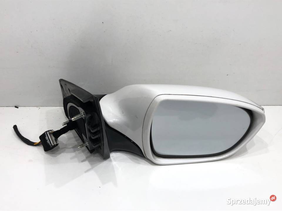 LUSTERKO PRAWY HYUNDAI i40 Hatchback CREAMY