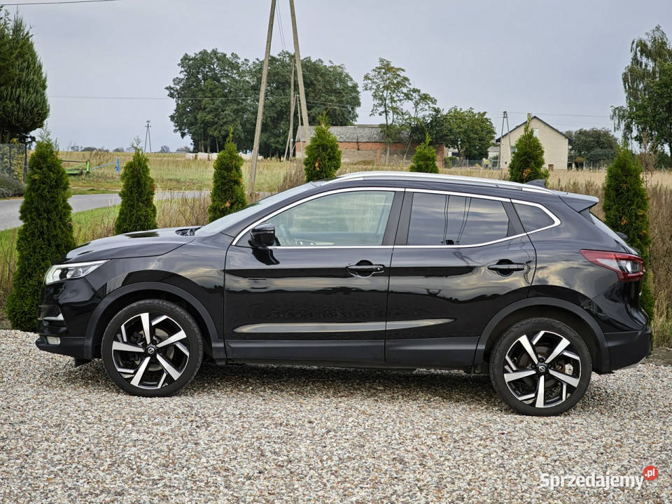 Nissan Qashqai II 20132021 czarny Sadlno