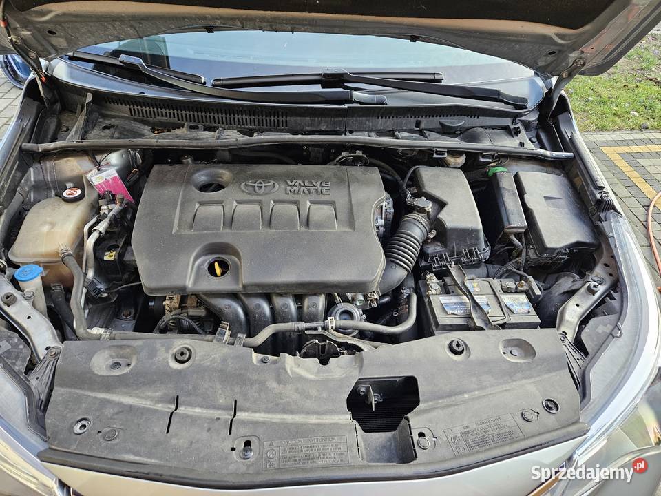 Toyota Avensis LPG benzyna+LPG Świlcza