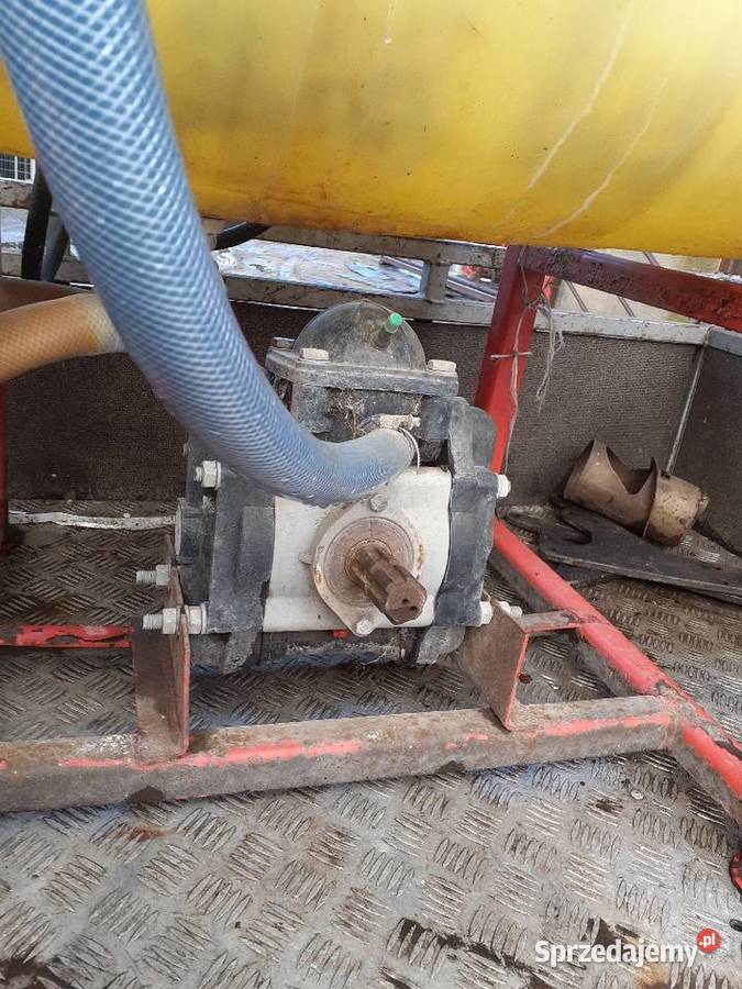 Opryskiwacz jar met 400 l waska beczka tecnoma Konin