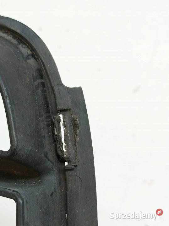 KRATKA OSŁONA ZDERZAKA LEWY PRZÓD LIFT 8055277 Rok produkcji 2013