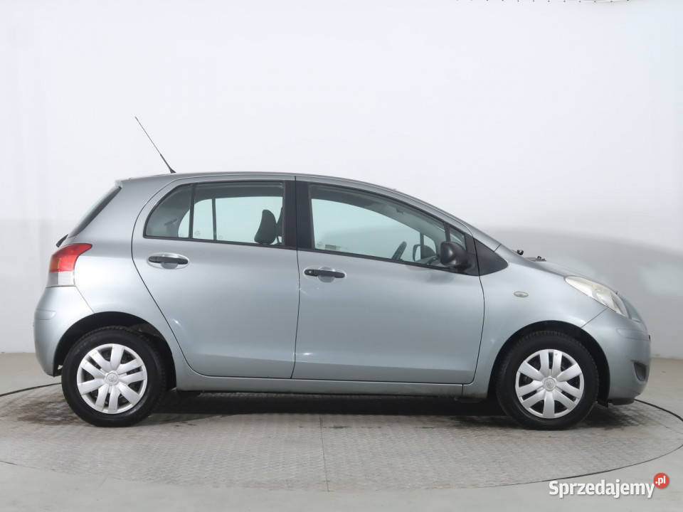 Toyota Yaris 10 VVTi dolnośląskie Bielany Wrocławskie