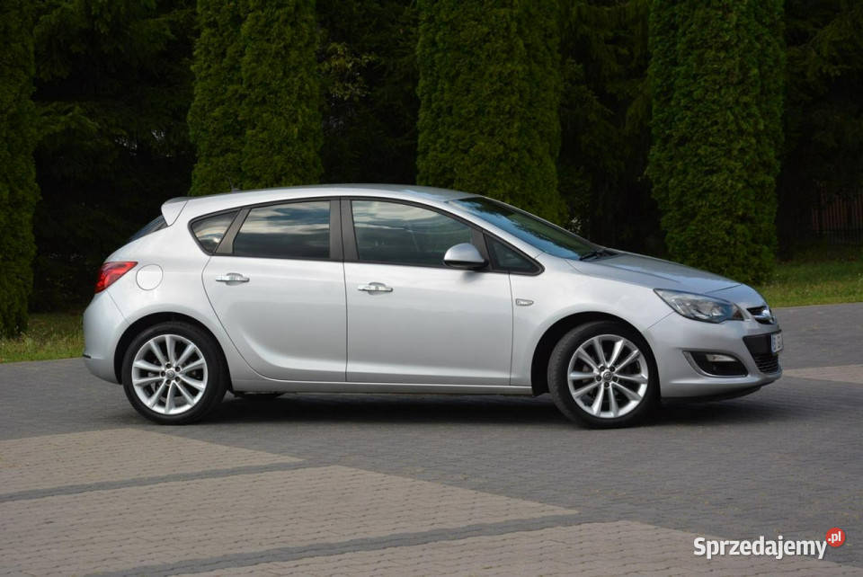 Opel Astra 14T140 Lift Klimatronic Parktronic centralny zamek