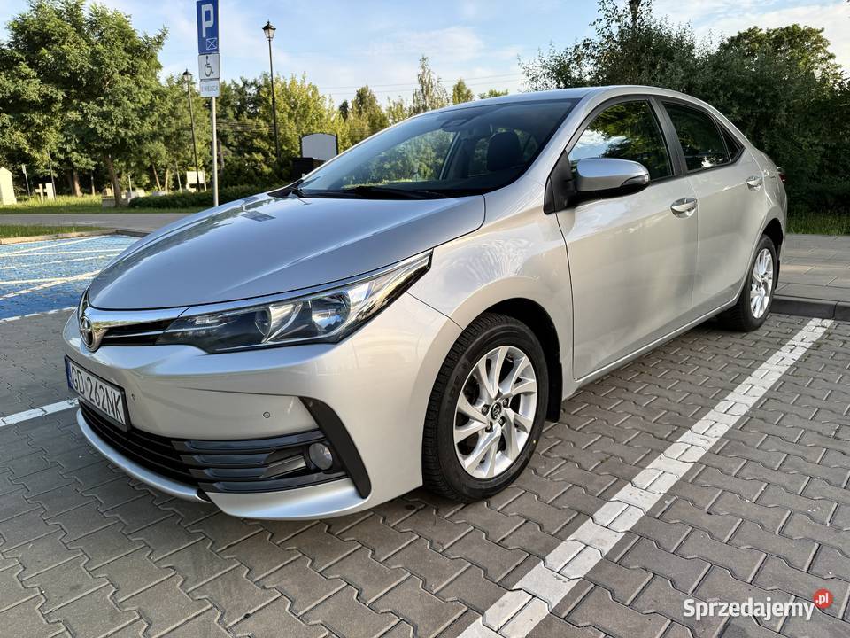 Toyota Corolla 16 benzyna Salon Radzymin