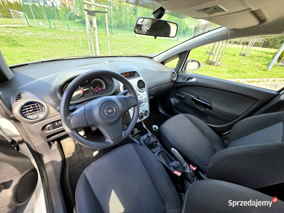 Opel CORSA D 2012 12 benzyna ZADBANA Rzeszów sprzedam