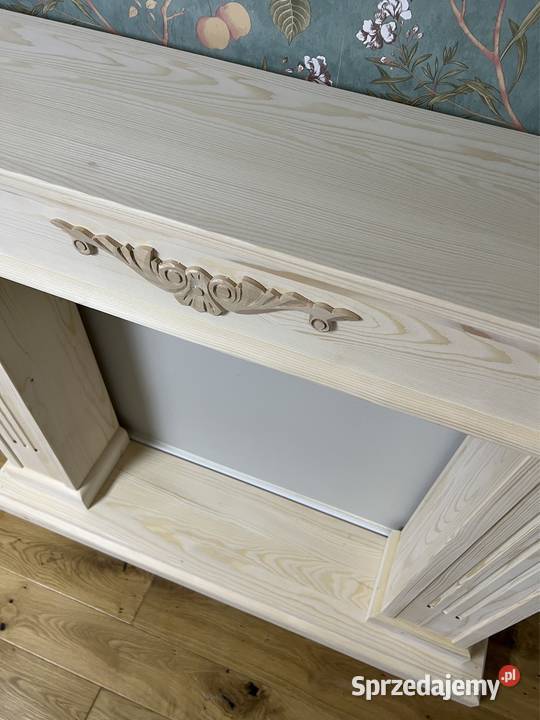 Drewniana atrapa kominka portal kominkowy Warszawa