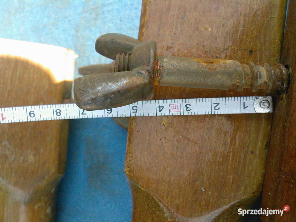 Nogi do stołu z PRLu przykręcane na motylki 4 Knurów