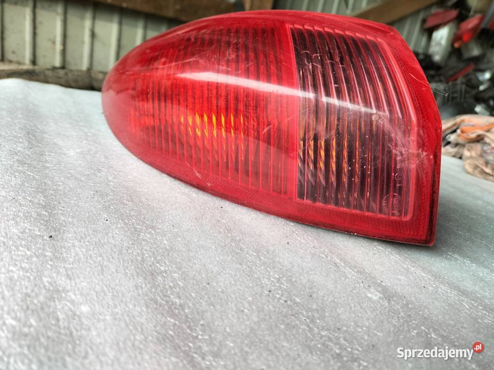 Alfa Romeo 147 LAMPA TYLNA TYŁ LEWA osobowe Kamień-Kolonia