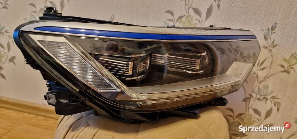 Lampa przednia VW Passat b8 PRAWA KOMPLETNA osobowe Lampy przednie Gliwice
