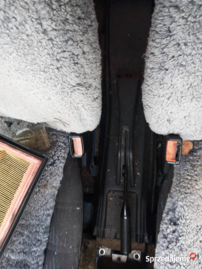 Tunel Passat B2 osobowe wielkopolskie Turek