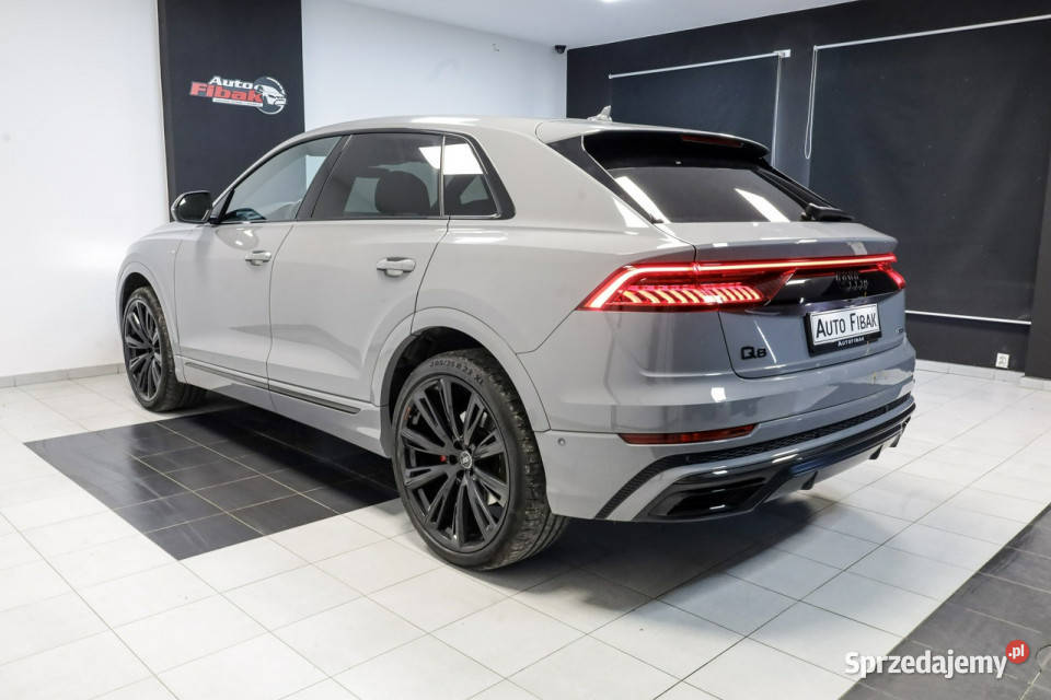 Audi Q8 50TDIQuattroPneumatykaSlinePakiet karbon autoalarm