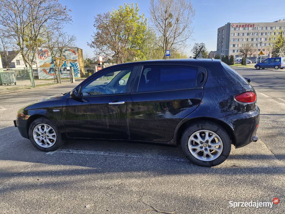 Syndyk sprzeda samochód osobowy Alfa Romeo 147 dolnośląskie sprzedam