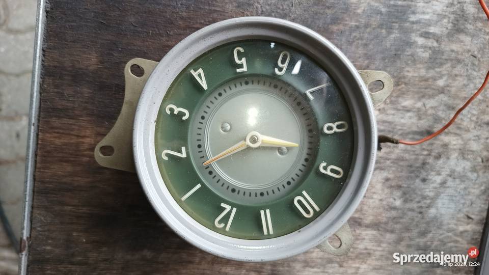 Zabytkowy zegar do samochodu Warszawa M20 223 Kętrzyn