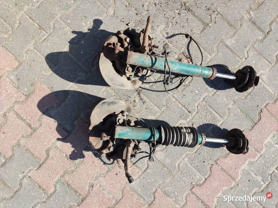 Kompletne zwrotnice piasty przód w124 w201 Lublin sprzedam