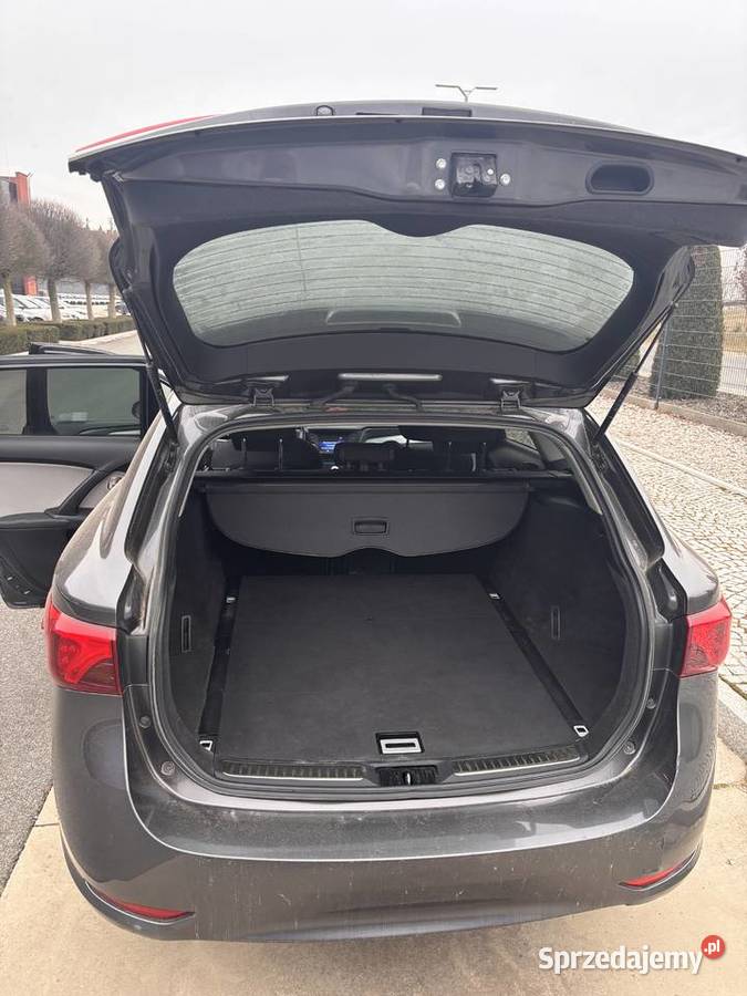 Toyota Avensis 2019 20 D4D Rok produkcji 2018 Wieruszów