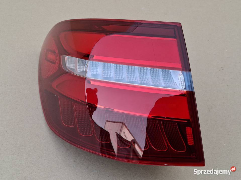 MERCEDES GLC W253 LAMPA LED LEWY TYŁ LEWA TYLNA Bieleń