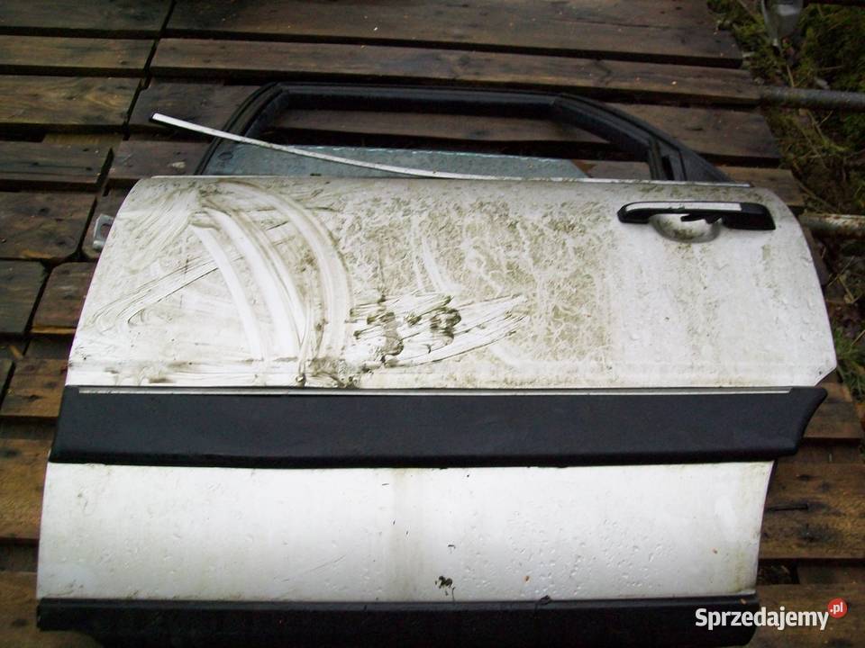 Audi 100 C3 Sedan Cygaro Drzwi tylne lewe lewy