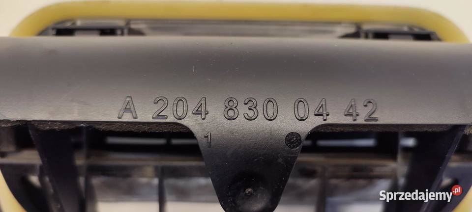 MERCEDES X117 CLA KRATKA BAGAŻNIKA A2048300442