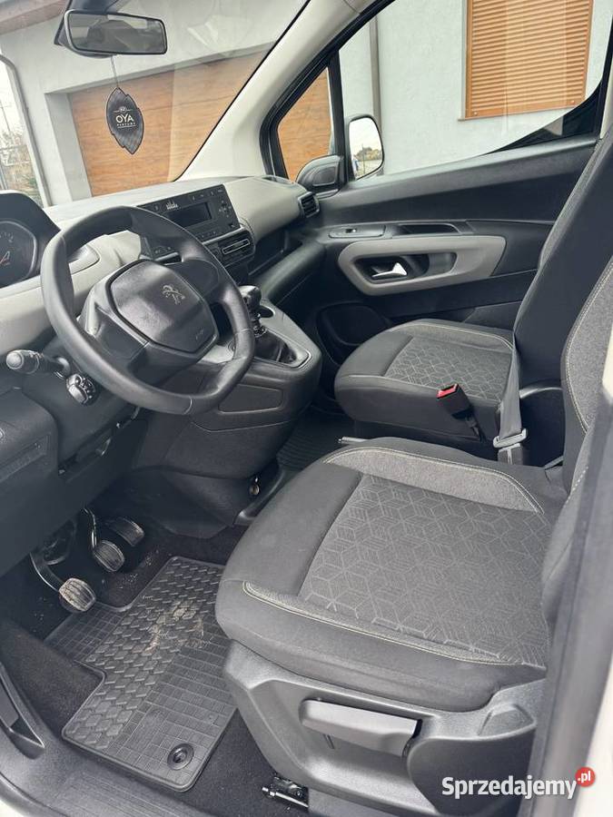 Peugeot Rifter 7 osób2019poj 12 benzynaprzebieg nieuszkodzony Ciechocinek