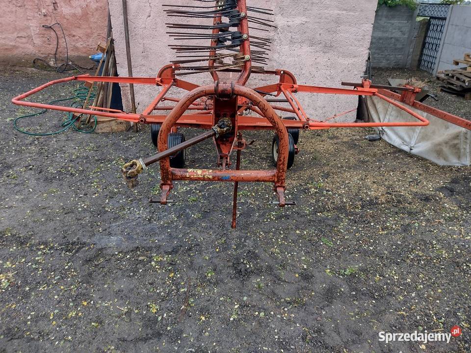 Zgrabiarka Karuzelowa KUHN 4101 Kuhn Maszyny zielonkowe Konin