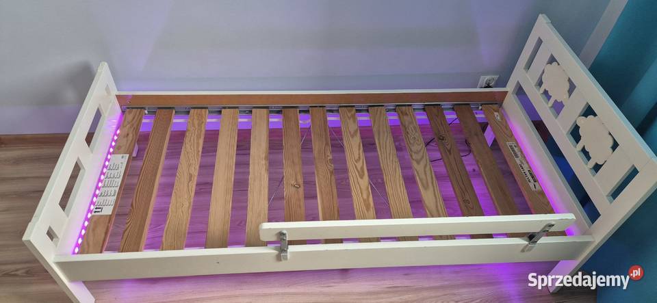 Łóżko dziecięce IKEA 70x160 materac oświetlenie Wrocław sprzedam