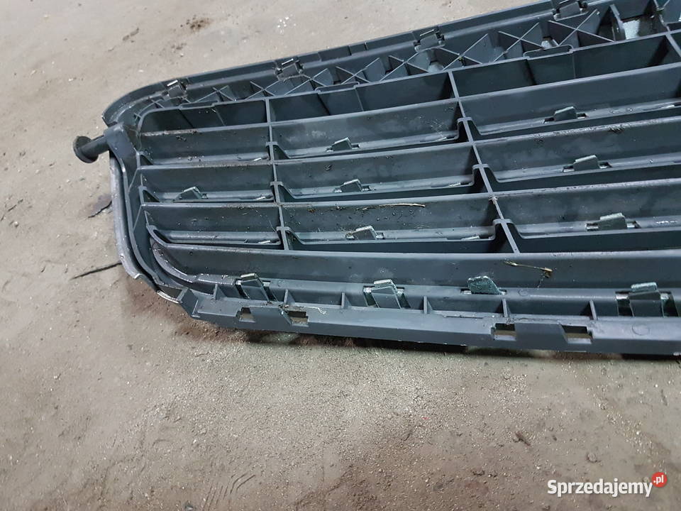 MERCEDES C KLASA W204 2008 2009 ATRAPA GRILL Rok produkcji 2008 Turek