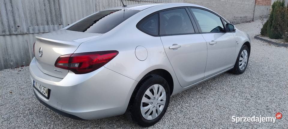 Opel Astra j Busko-Zdrój