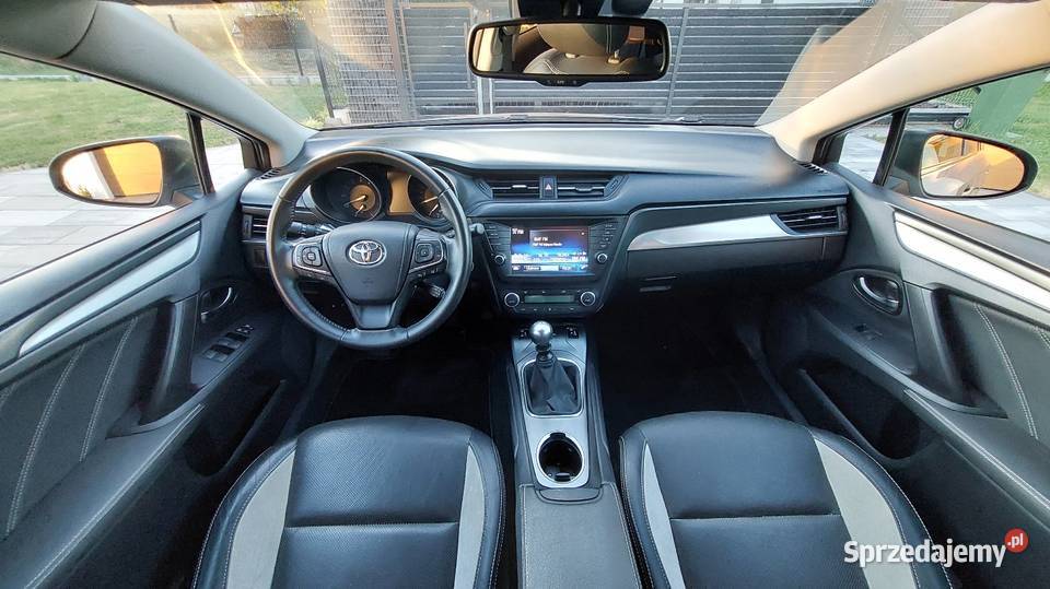 Toyota Avensis 18 benzyna manual stan elektrochrom. lusterko wst. małopolskie Niedomice sprzedam