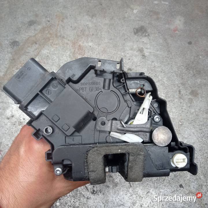 ZAMEK DRZWI PRAWY TYŁ 6M2AR26412BC FORD MONDEO osobowe