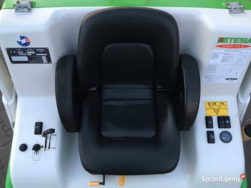 Kosiarka komunalna 4WD Etesia H124DX 4x4 łódzkie