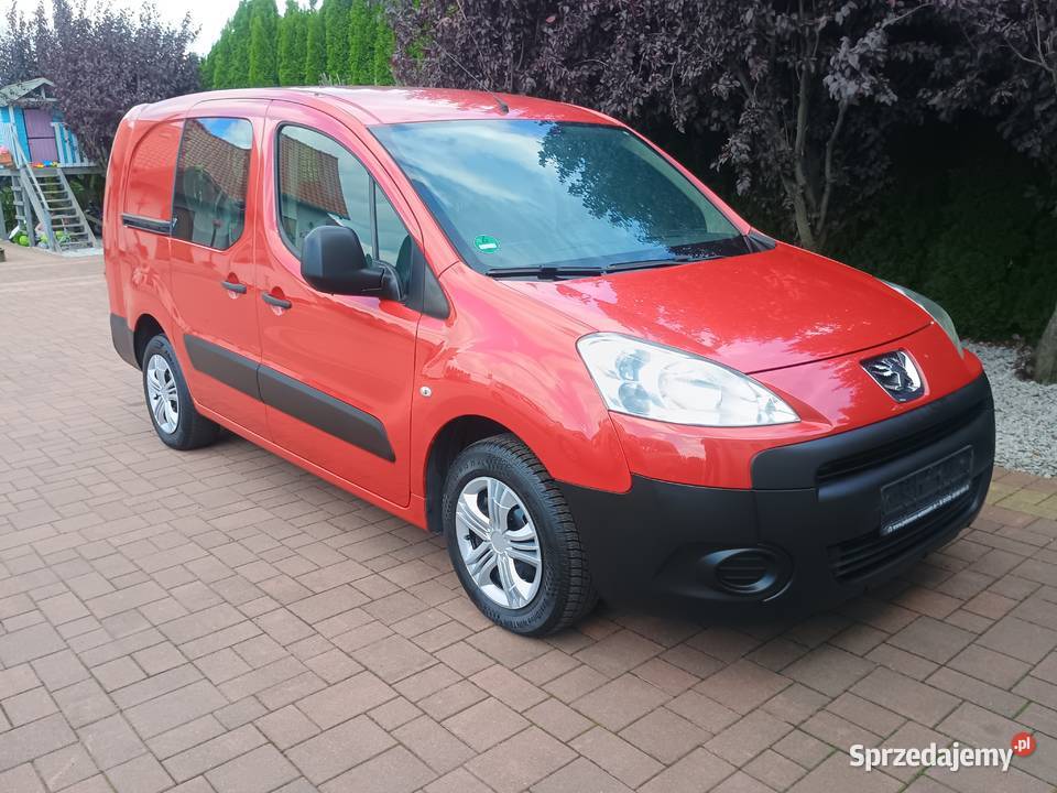 Peugeot Partner II LONG 2011r 16d 90 5osób elektryczne lusterka Witkowo