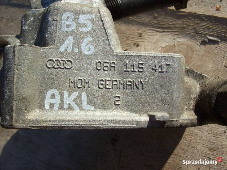 A4 Passat B5 16 8V AKL Podstawa filtra oleju osobowe Mińsk Mazowiecki