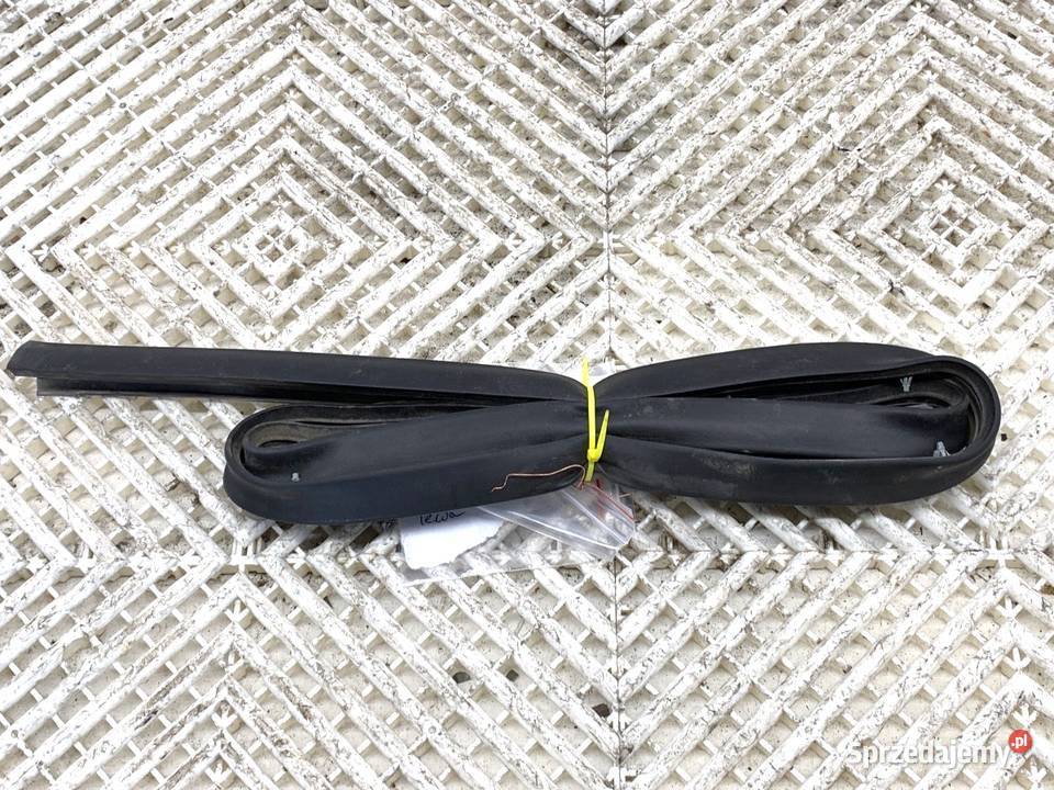 USZCZELKA PROGU LEWA AUDI Q5 FY SUV