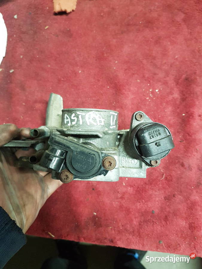 OPEL ASTRA II 14 8V PRZEPUSTNICA POWIETRZA Turek