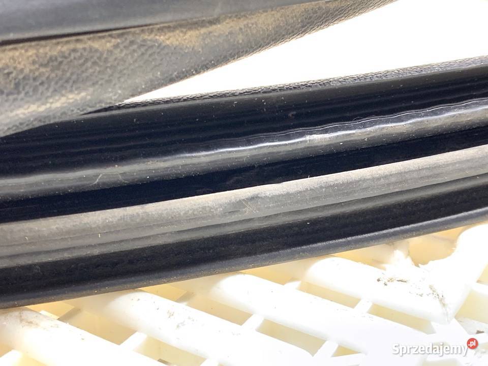 USZCZELKA DRZWI PRZÓD LEWA TOYOTA PROACE Van osobowe Wentylacja