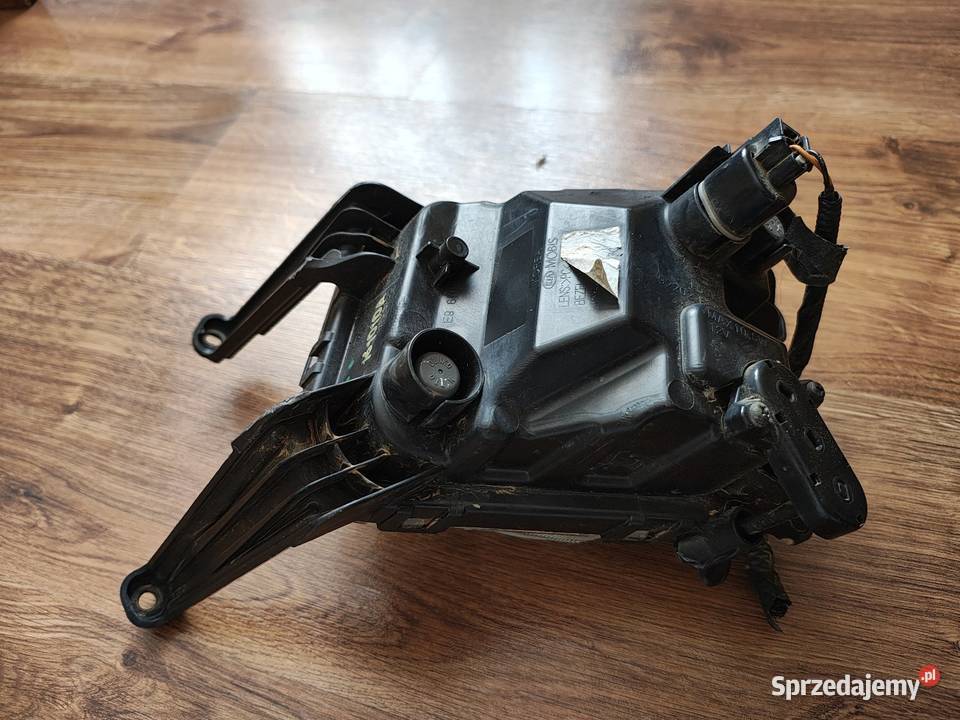 Prawy Halogen Kia sportage IV 2015 92202F1100 Świnna