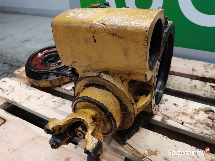CAT TH 62 Dyferencjał 7X31 Przód Wilkowo sprzedam
