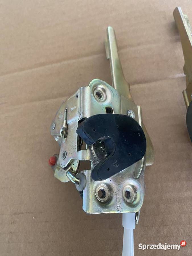 Zamek drzwi prawy lewy FIAT 126 maluch oryginał Sosnowiec