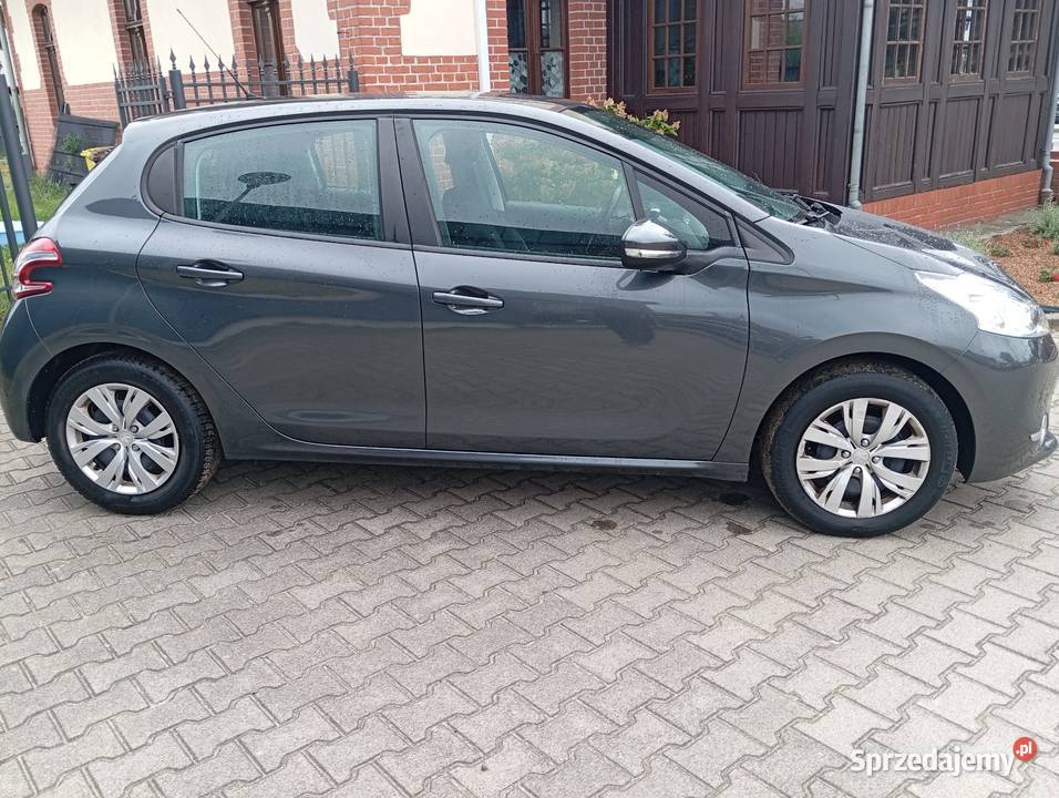 Peugeot 208 1 właściciel książka serwisowa do 208 Oborniki