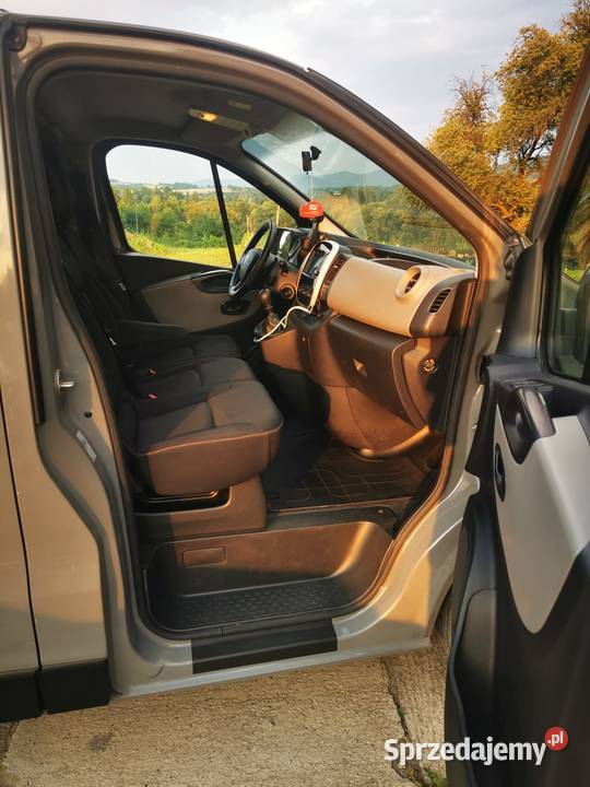 Renault Trafic 16 dCi 145 long 9 Os Faktura Vat nieuszkodzony śląskie