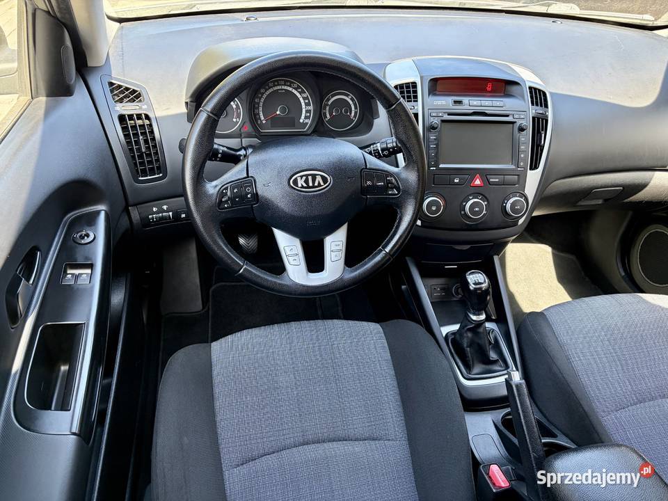 KIA Ceed Kombi 14 Benzyna Bezwypadek Wyposazona Cee'd SW Wieliszew
