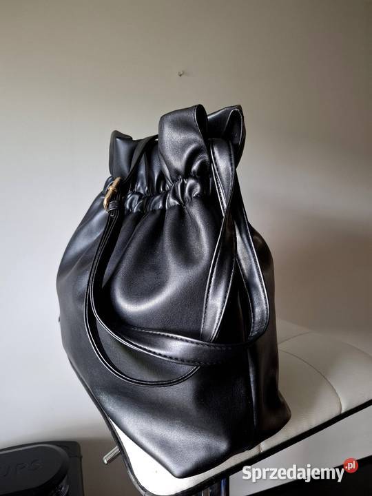 Torebka worek Wittchen czarna hobo bag miękka sprzedam