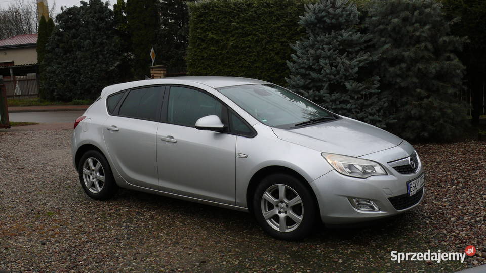 OPEL ASTRA J 16 benzyna 2011r podlaskie