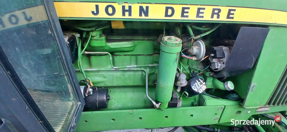 Ciągnik JOHN DEERE 3030 4x4 6cyl 89 Sędziwuje